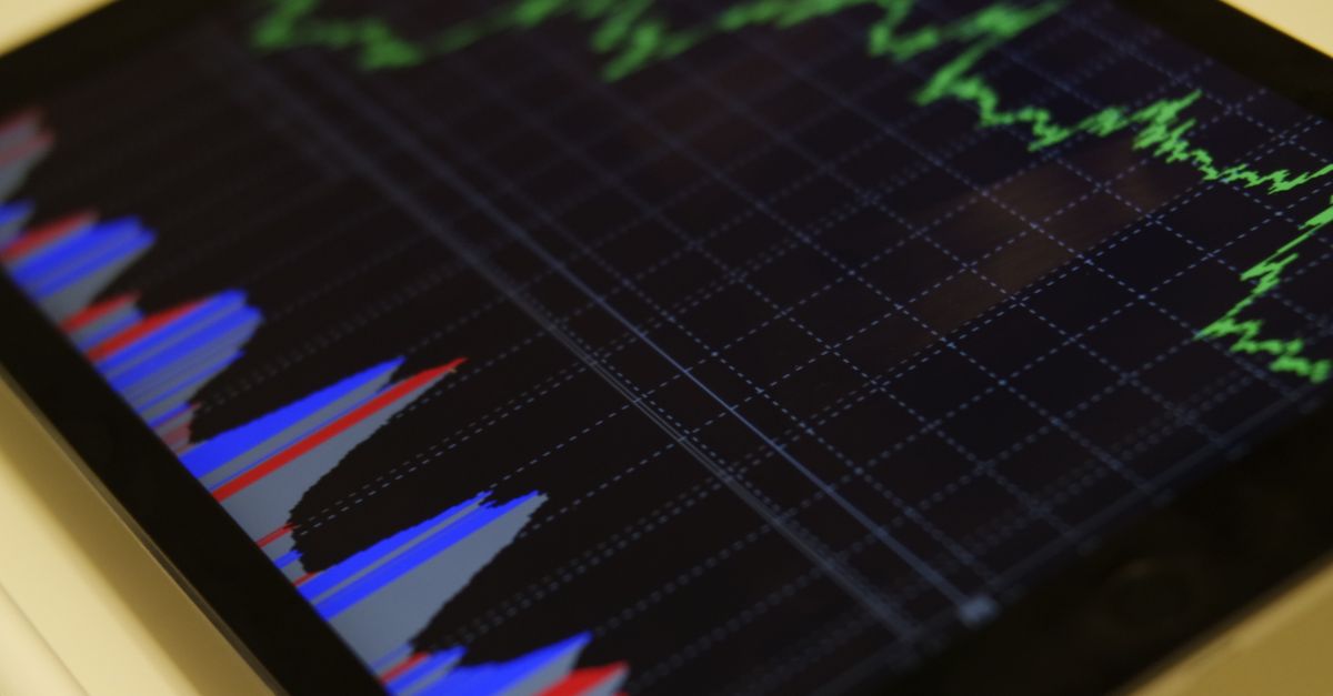 ETL vs ELT: the right approach for your data pipeline